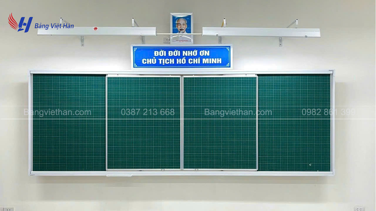 Bảng Từ Xanh Kẻ Ô Ly