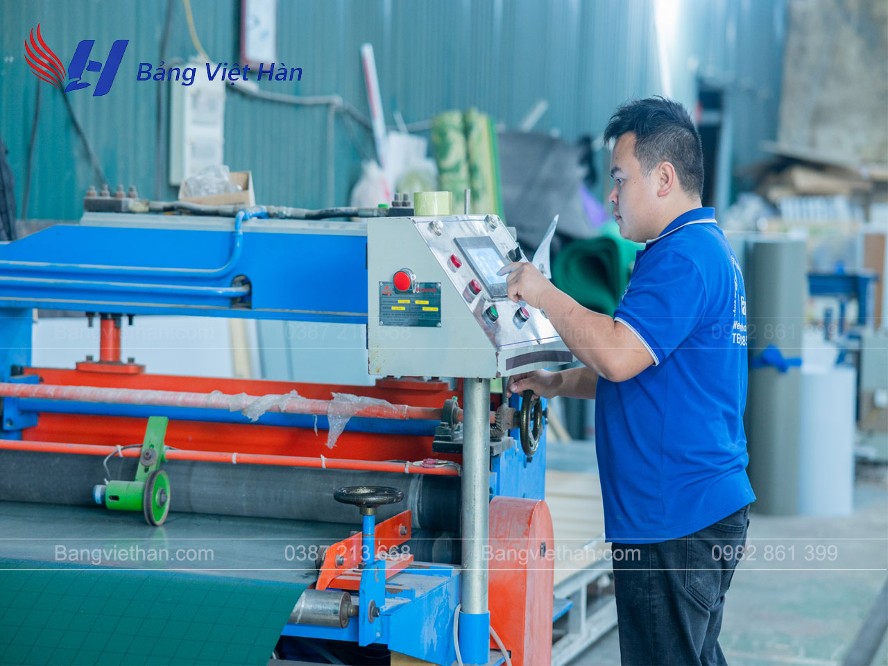 Bảng Từ Xanh Trượt Ngang 3 Tấm Thông Minh