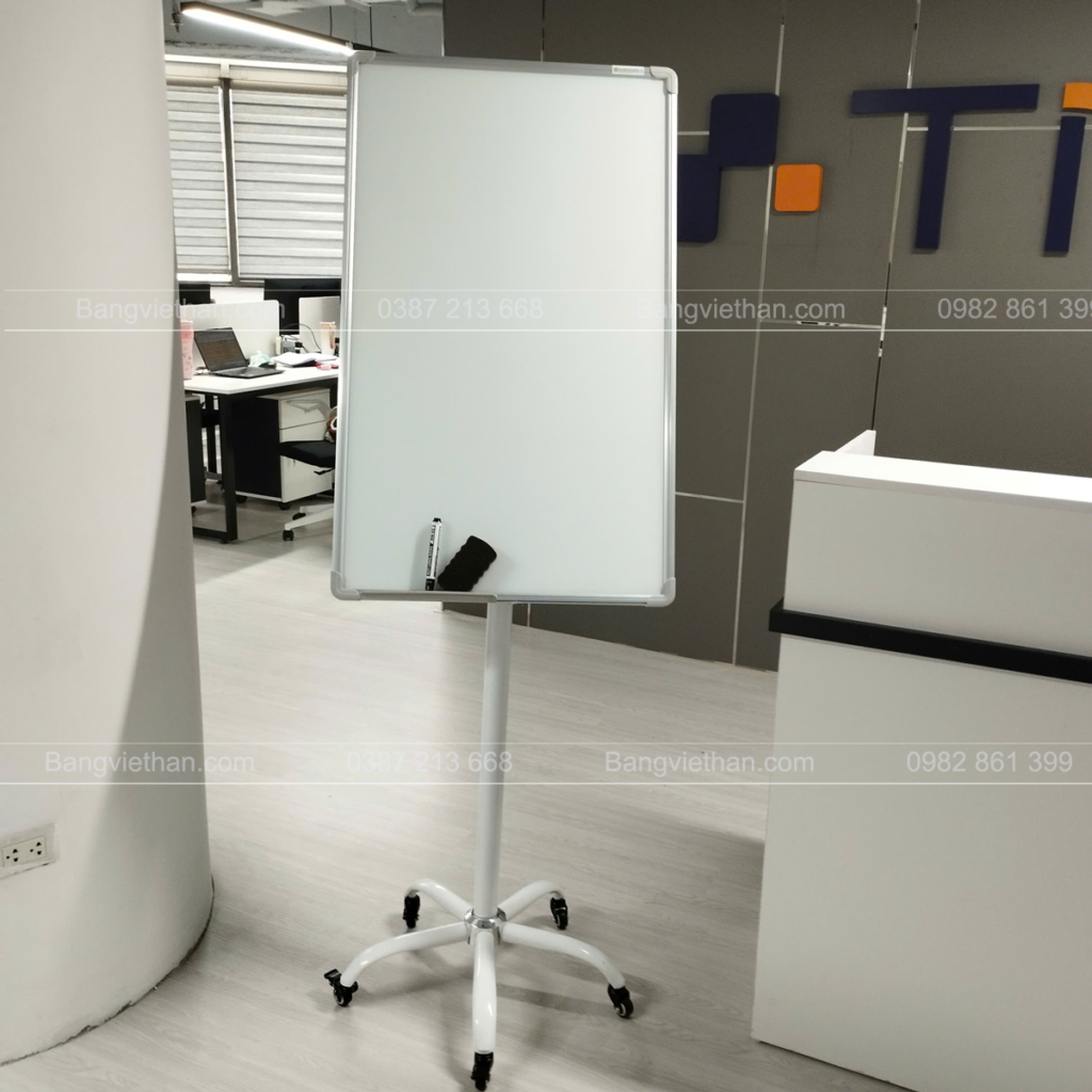 Bảng Flipchart Chân Tròn