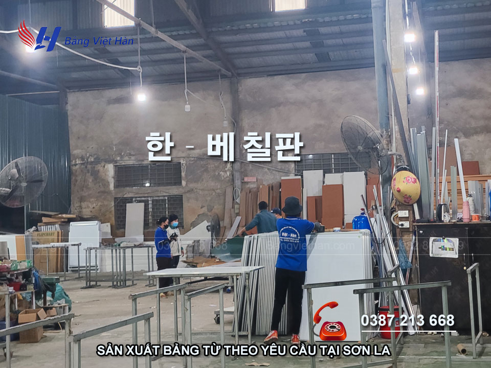 Cung cấp và lắp đặt bảng từ xanh trượt ngang tại Sơn La